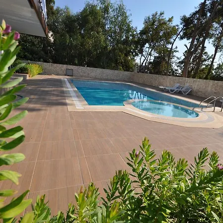 Apartment Pine Park Avsallar